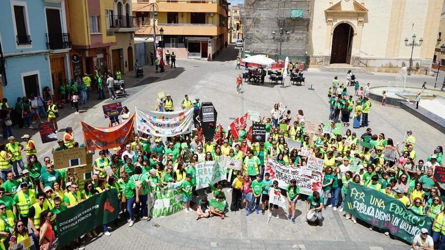 la comarca del Camp de Túria protesta por la escuela pública en la segunda jornada de huelga educativa
