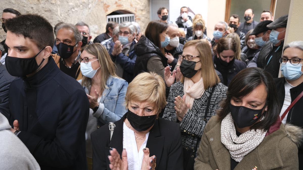 Veïns de Castellbell a l&#039;interior del consistori