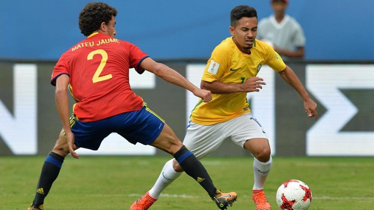 Alan en el encuentro frente a España Sub-17