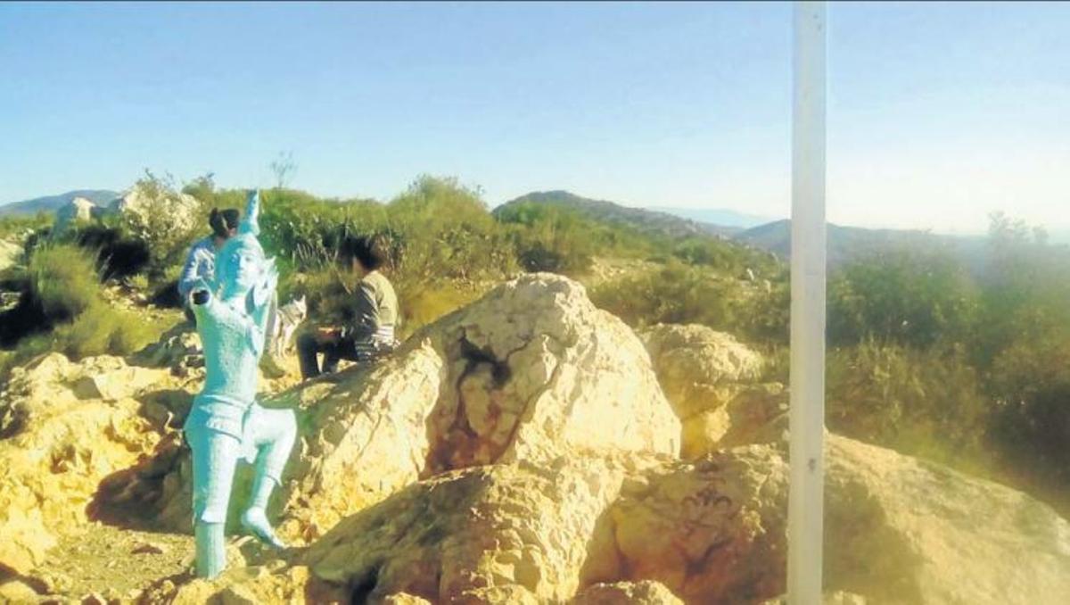 El guerrero asiático, en el San Antón en enero de 2018, ya vandalizado.