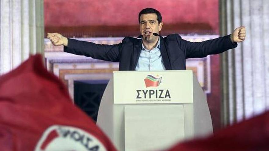 Tsipras: &quot;Es la victoria de los europeos que luchan contra la austeridad&quot;