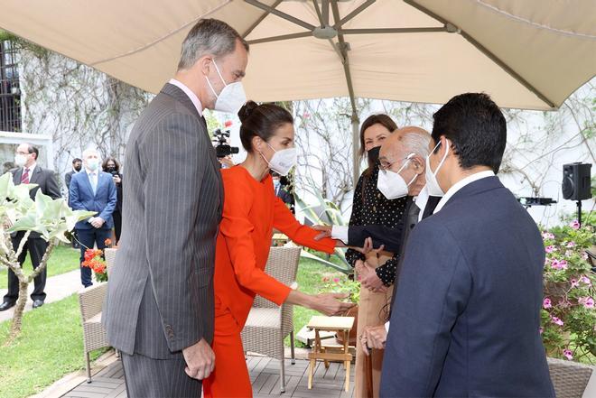 La reina Letizia y el rey Felipe entregan a Francisco Brines el Premio de Literatura Miguel de Cervantes 2020