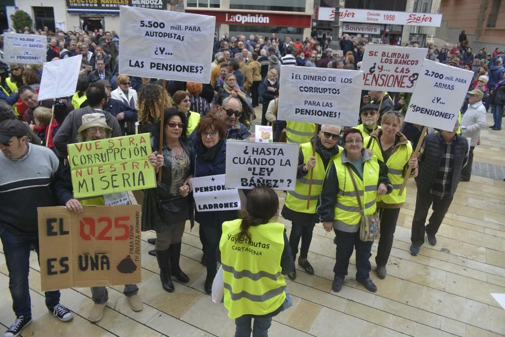 Manifestación por unas pensiones dignas en Cartagena