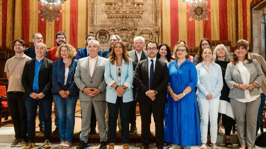 Colau se despide como alcaldesa de Barcelona: “Seguro que no volveré a presidir el pleno los próximos cuatro años”