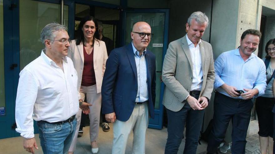 Las dos almas del PP pactan que Luis Menor releve a Baltar en la Diputación de Ourense y escenifican unidad