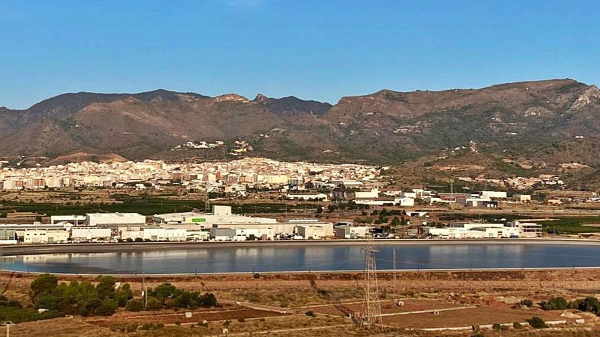 La actual balsa del Belcaire solo tiene capacidad de almacenamiento de cuatro días para el agua de la depuradora.