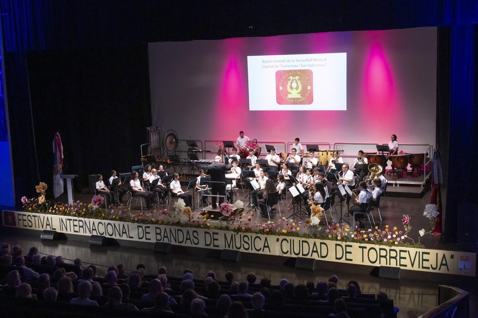 Las bandas de música de Paiporta y Catarroja, protagonistas del Festival Internacional de Bandas Ciudad de Torrevieja