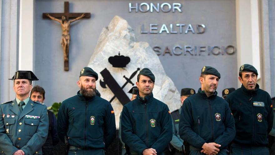 Agentes de montaña de la Guardia Civil que participaron en el operativo de rescate de Julen, este martes, momentos antes de reunirse con el director general de la Guardia Civil, Félix Azón, que les ha mostrado su agradecimiento por la labor desarrollada.