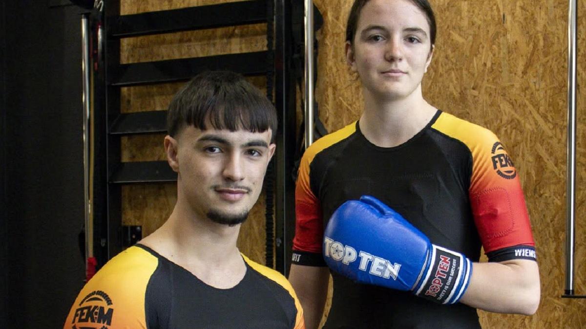 Deportistas de KickBoxing Muaythai equipados con trahes de la startup malagueña WiemsPro.