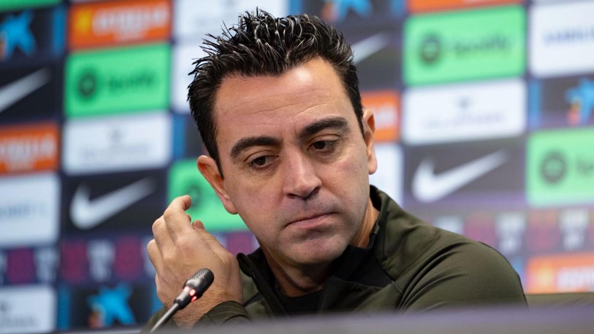 Xavi vuelve a pronunciarse sobre el escándalo del VAR: "No me gustan las presiones que reciben los árbitros"