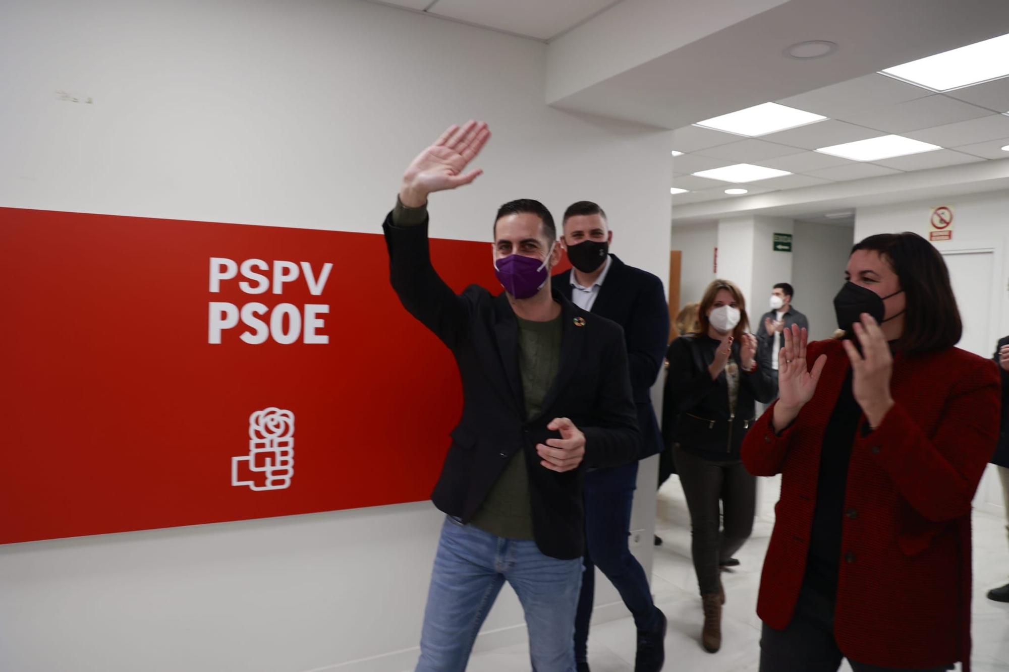 Bielsa arrasa en las primarias del PSOE