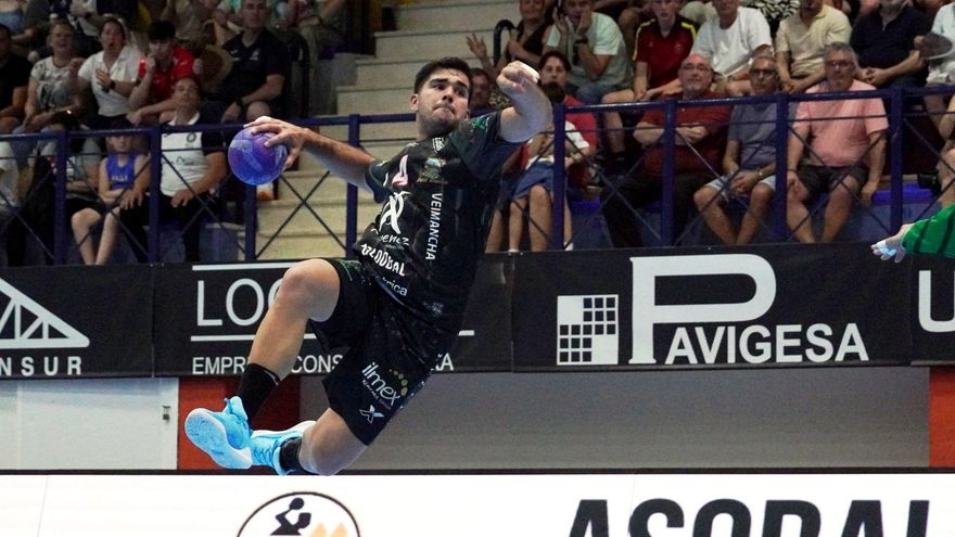 El Ángel Ximénez arrancará en la Asobal en la cancha del histórico Granollers