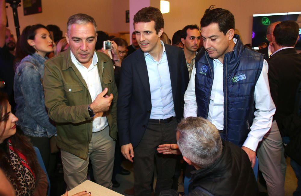 Pablo Casado arropa al líder de los populares andaluces, Juanma Moreno, en un acto en el Polo de Contenidos Digitales de Tabacalera al que también han acudido Elías Bendodo, Francisco de la Torre y Es