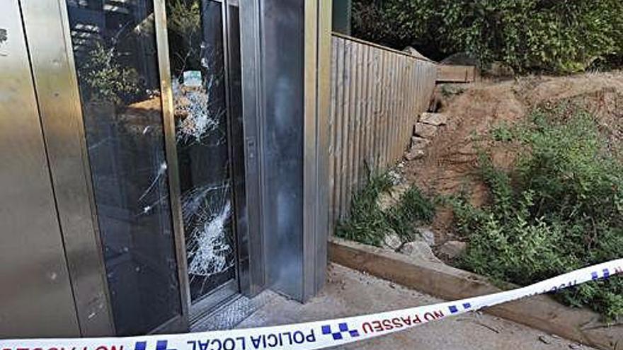 La policia va precintar la zona en conèixer l&#039;acte vandàlic.