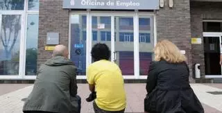 El Estado acelera para regularizar a 25.000 inmigrantes en Canarias
