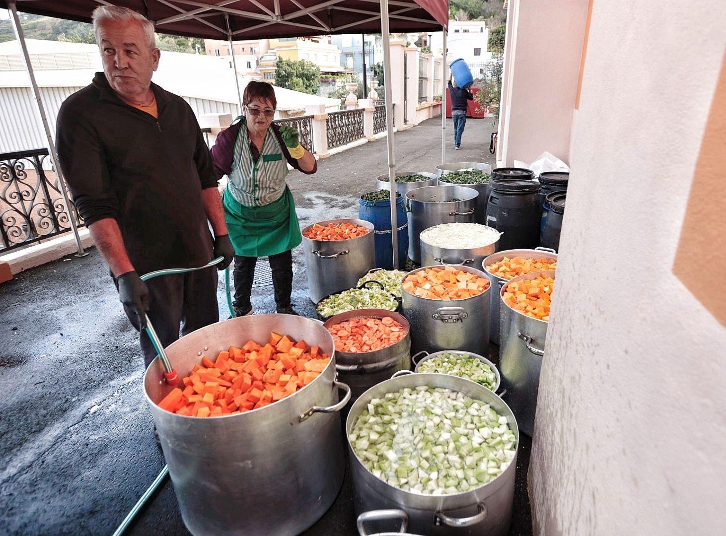 Preparativos del Puchero de La Florida