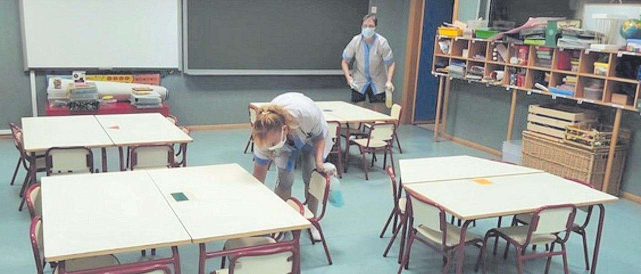 El consistorio reforzó la limpieza de los centros educativos con la vuelta a las aulas tras la irrupción de la pandemia.