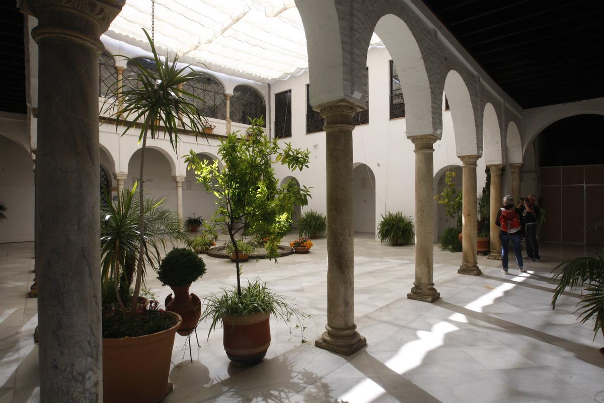 Patio del Palacio de Orive.