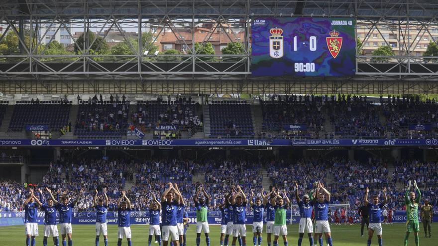 EN IMÁGENES: Ambientazo en la valiosa victoria del Oviedo contra el Zaragoza