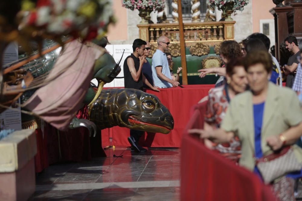 Las Rocas, expuestas en la plaza de la Virgen