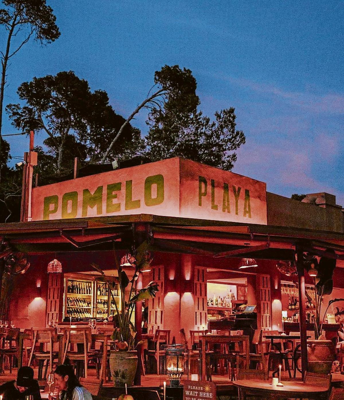 Pomelo Playa’s menu includes a selection of cocktails and wines from around the world.