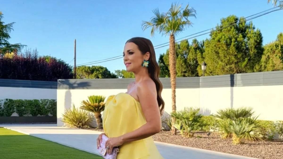 Paula Echevarría con vestido amarillo