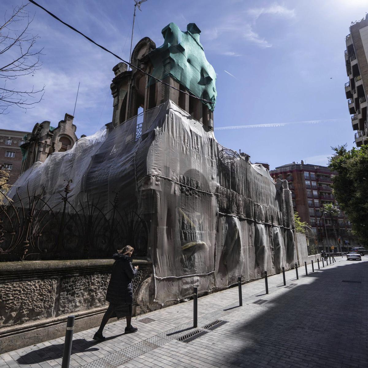 Barcelona estabilitza d’urgència  la Casa Tosquella del General Mitre
