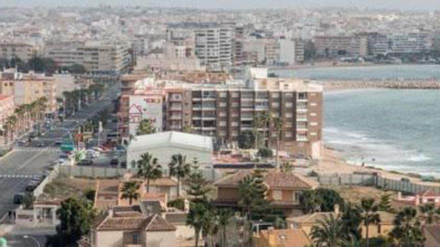 ¿Cómo es posible que Torrevieja haya crecido con un urbanismo diseñado hace 30 años?