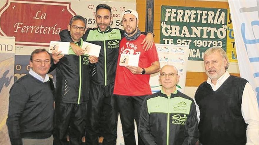 La travesía y la carrera popular solidaria de Villafranca unen al mundo del deporte