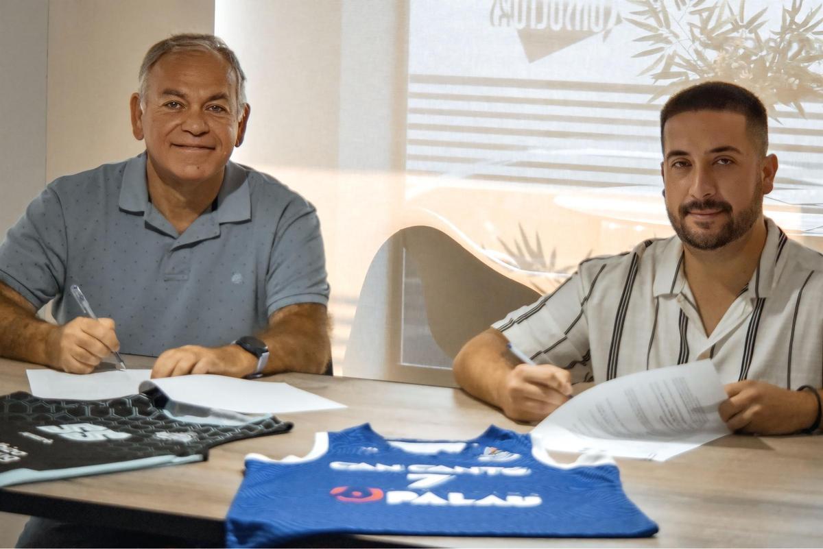 El presidente de los santonienses, Vicente Costa, y el representante de los de Vila, Rafael Roselló