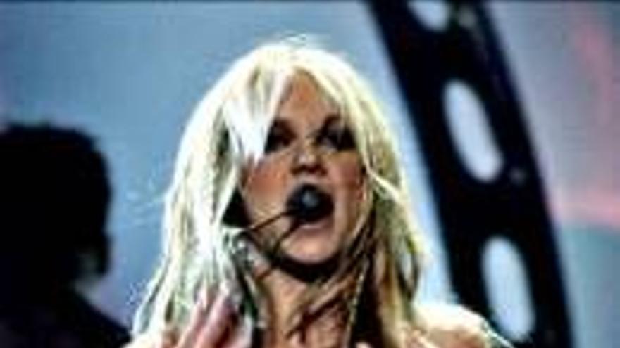 Spears prepara su resurrección artística