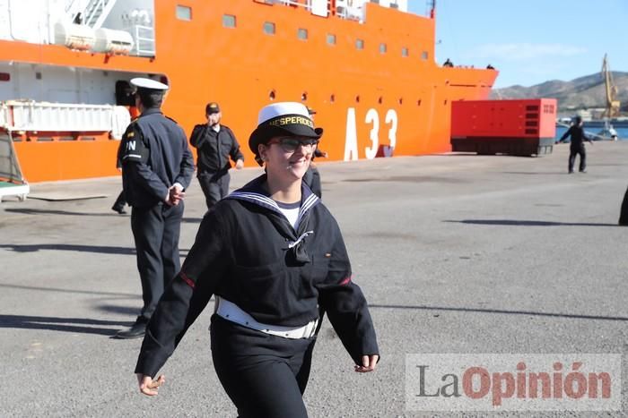 El Hespérides se despide de Cartagena