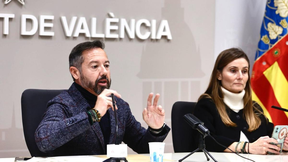 Bádenas alerta sobre la licencia del Nou Mestalla