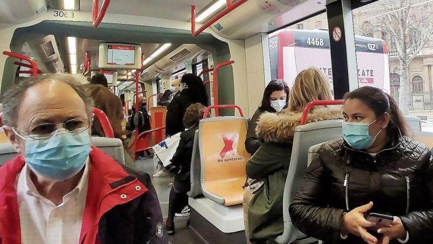 El transporte público de Zaragoza echa el freno