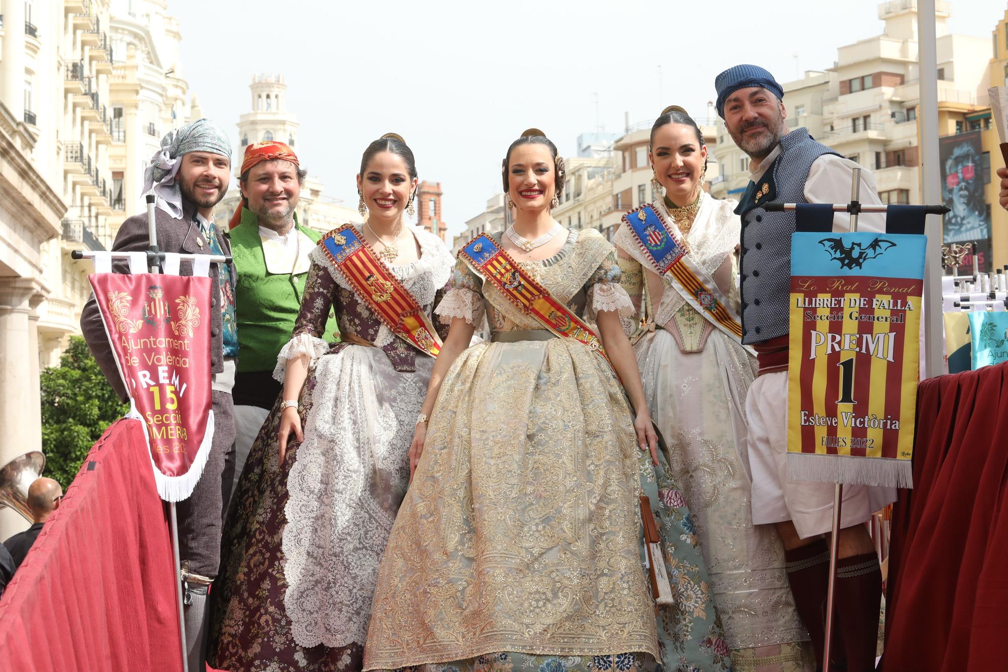 Entrega de los premios de las Fallas 2022 a las comisiones (III)