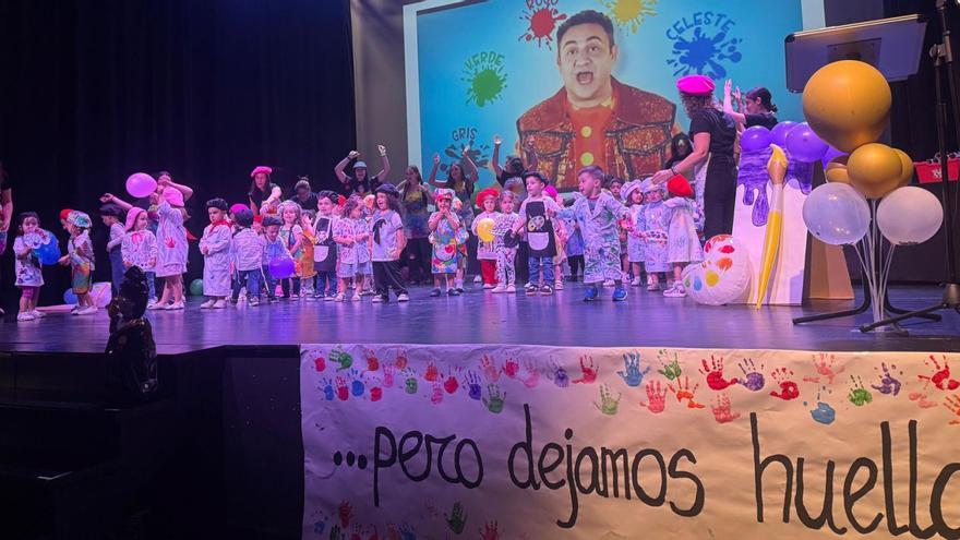 Los más pequeños de Corvera celebran su gala de graduación