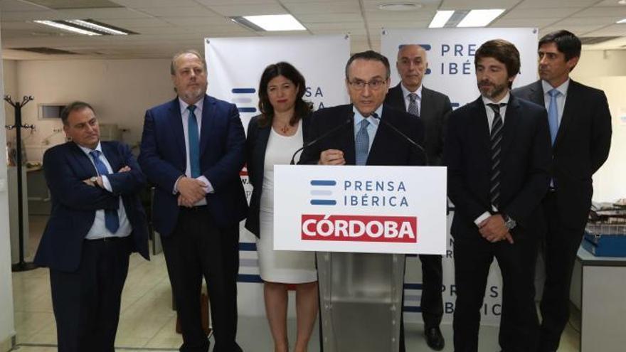 Javier Moll, president de Prensa Ibérica, dirigeix unes paraules als professionals de Diario Córdoba