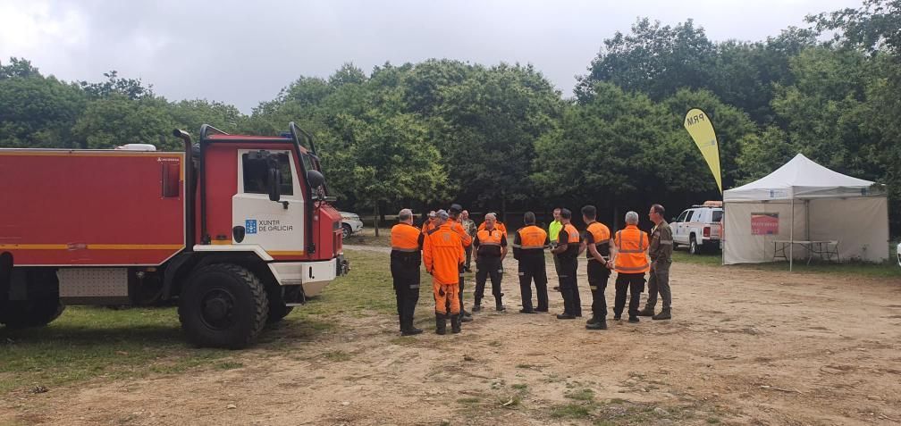 Las imágenes del simulacro contra incendios forestales en Moaña