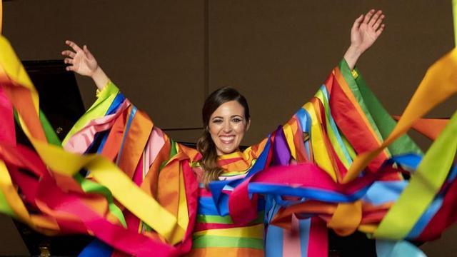 Andrea González, con un diseño de Ágatha Ruiz de la Prada.