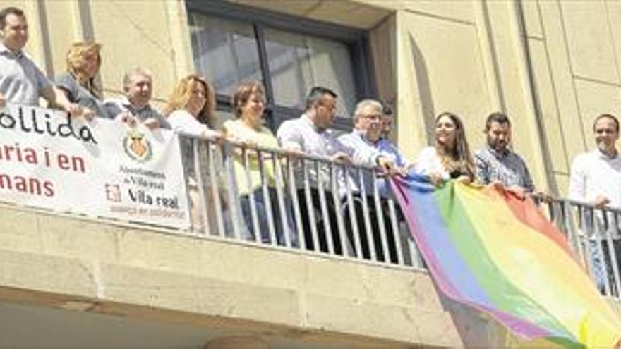Apoyo unánime para luchar contra la discriminación del colectivo gay