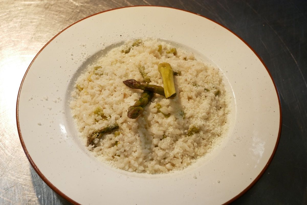 En imágenes | Río de la Plata, el restaurante de Zaragoza que reina con su comida tradicional española