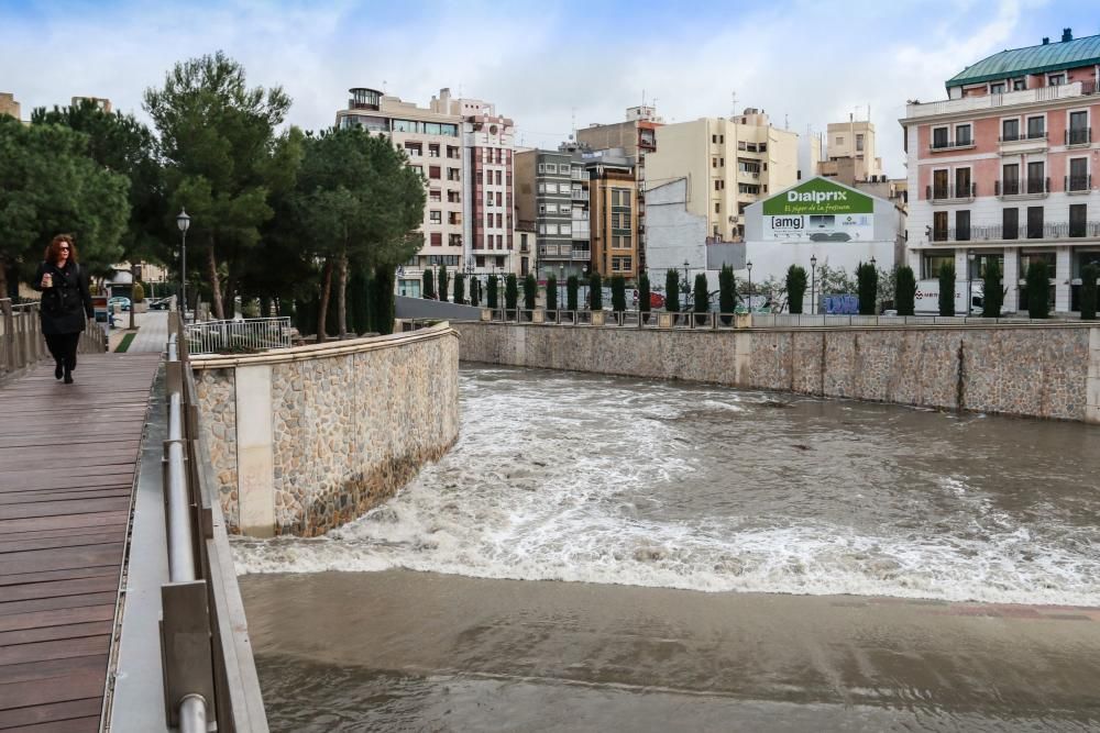 Crecida espectacular del río Segura a su paso por