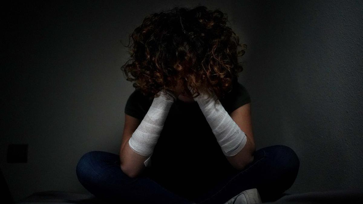 Les autolesions no suïcides entre els adolescents i els joves s'han convertit en un problema de salut pública
