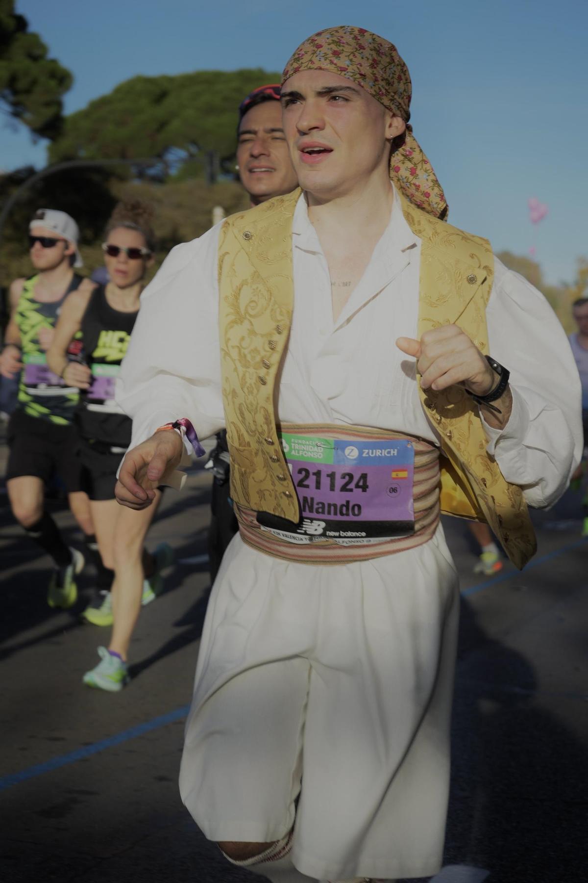 Nando, el maratoniano fallero