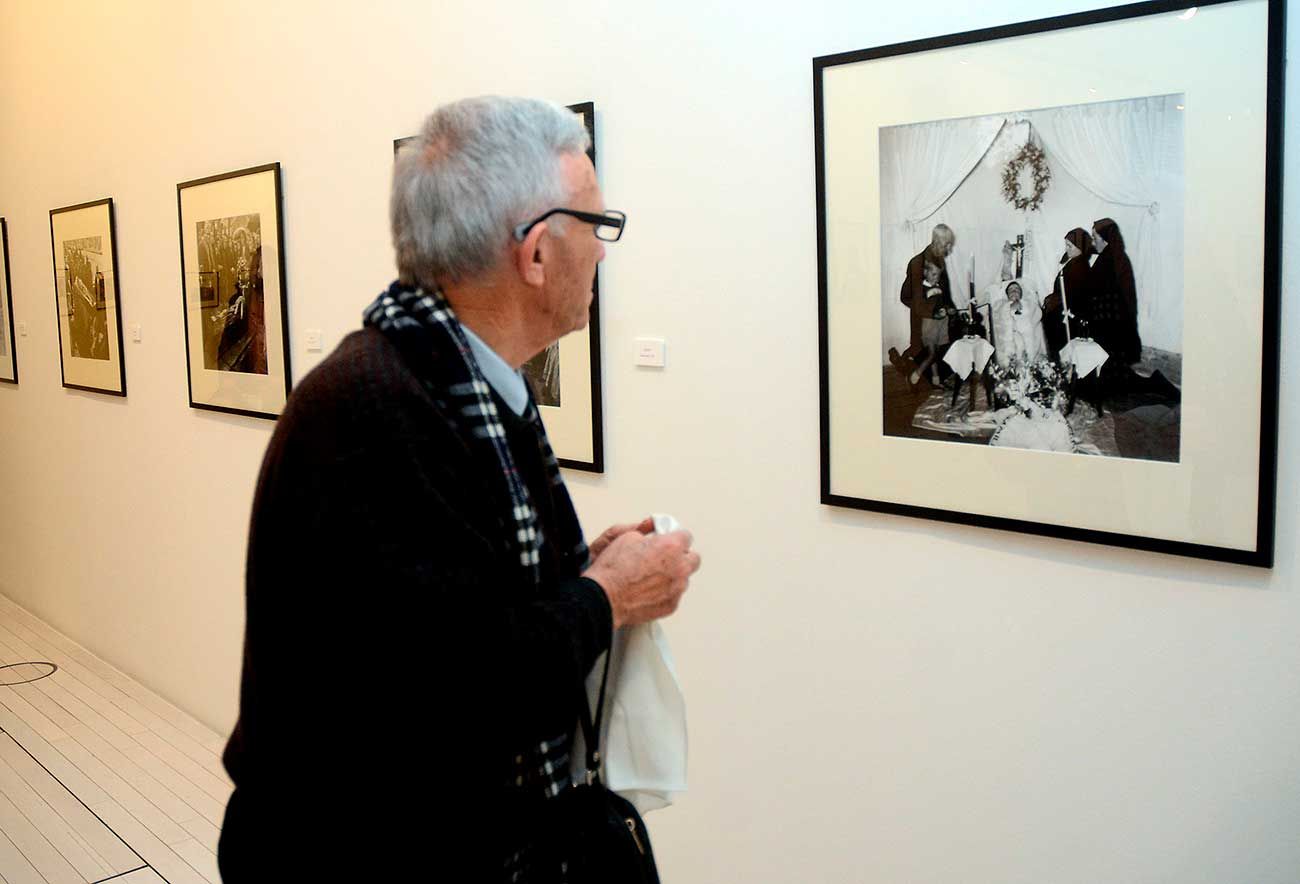 Un retrato fúnebre en una exposición de la obra del fotógrafo Virxilio Vieitez  celebrada en el museo  MARCO de Vigo.