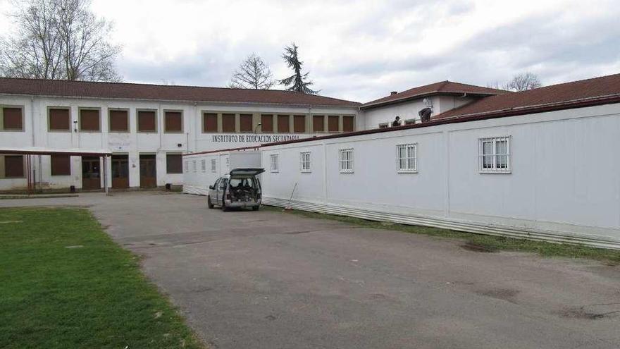 Obras en los barracones del Instituto Rey Pelayo