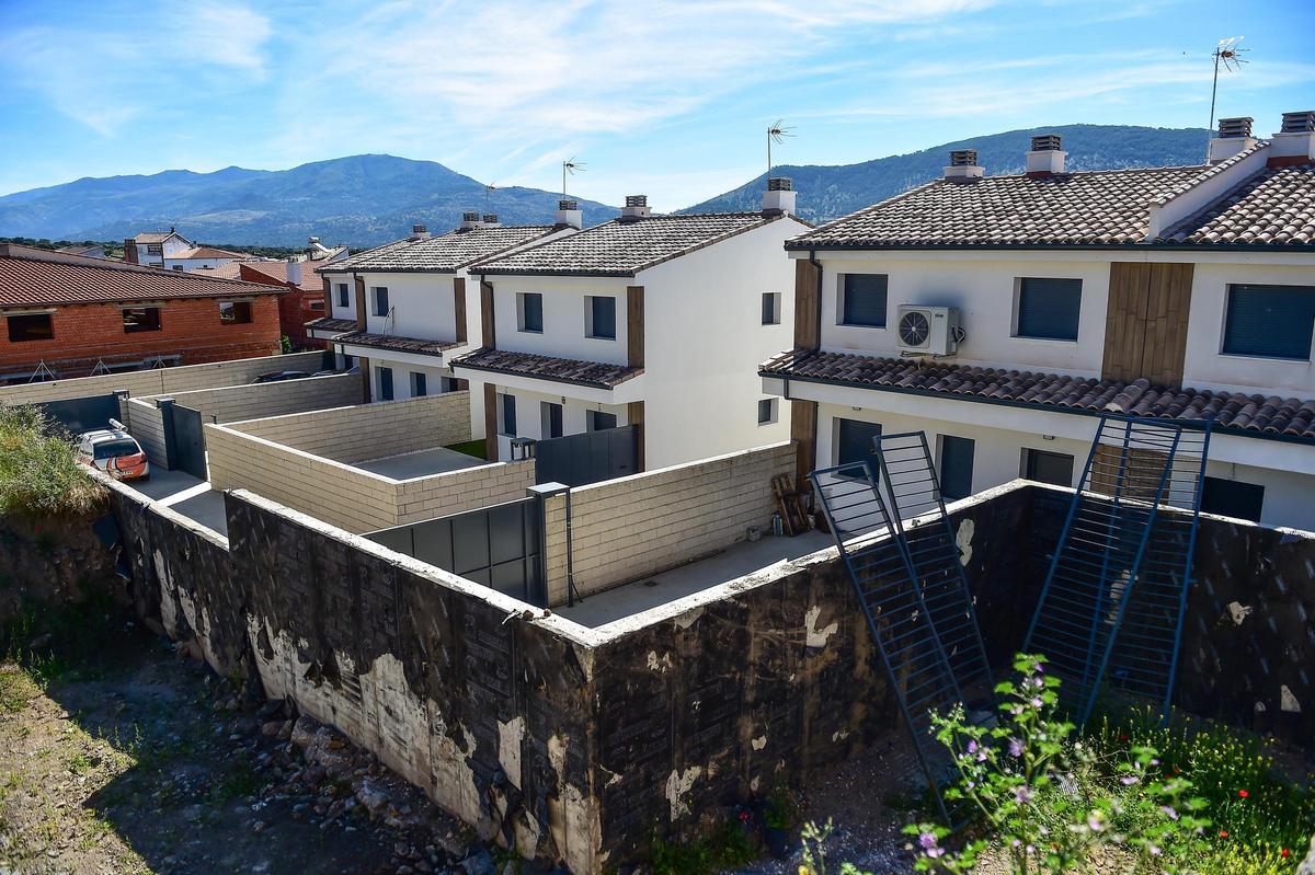 Fotogalería | El tirón de la vivienda nueva en Oliva de Plasencia Fotogalería | El tirón de la vivienda nueva en Oliva de Plasencia