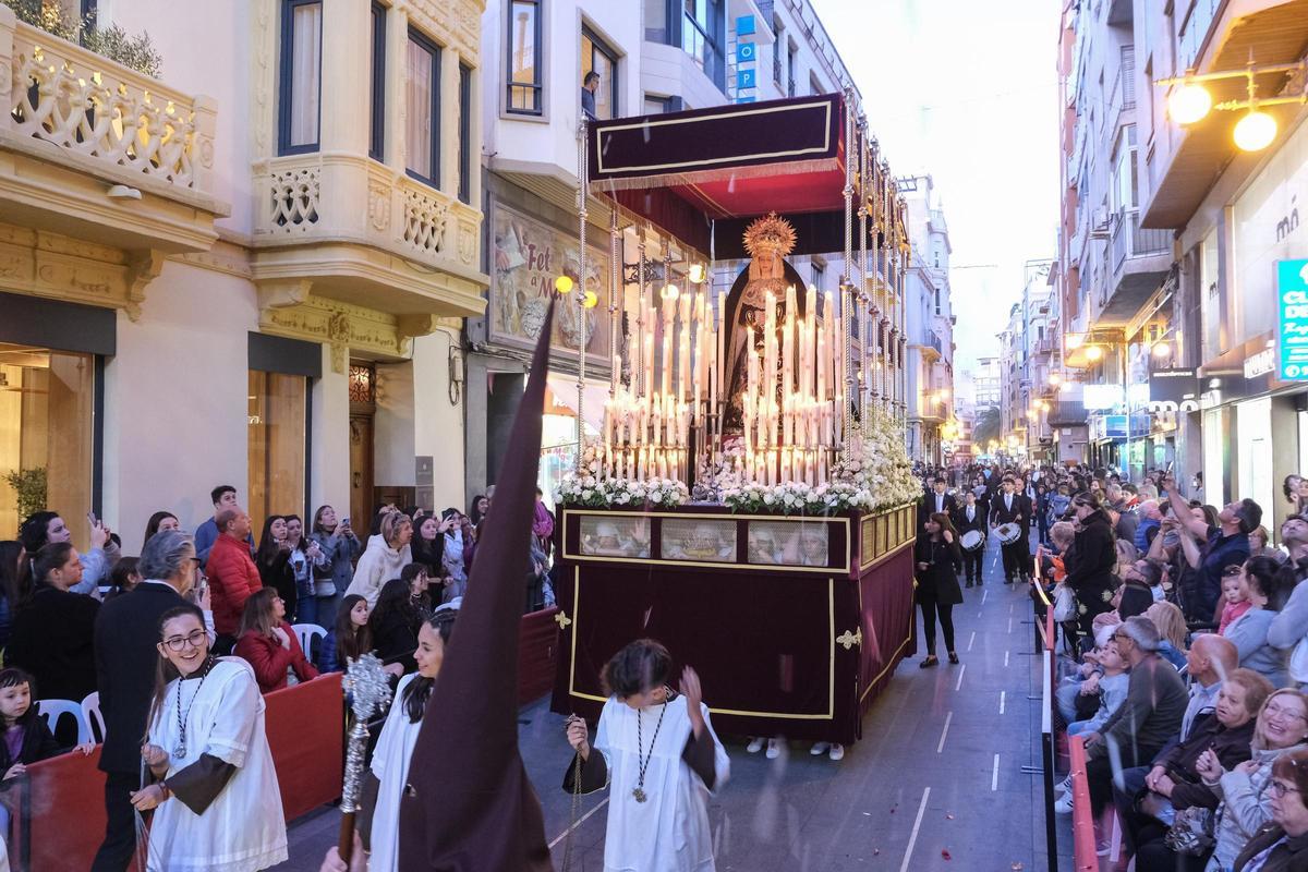 El centro de Elche se prepara para las procesiones de Semana Santa
