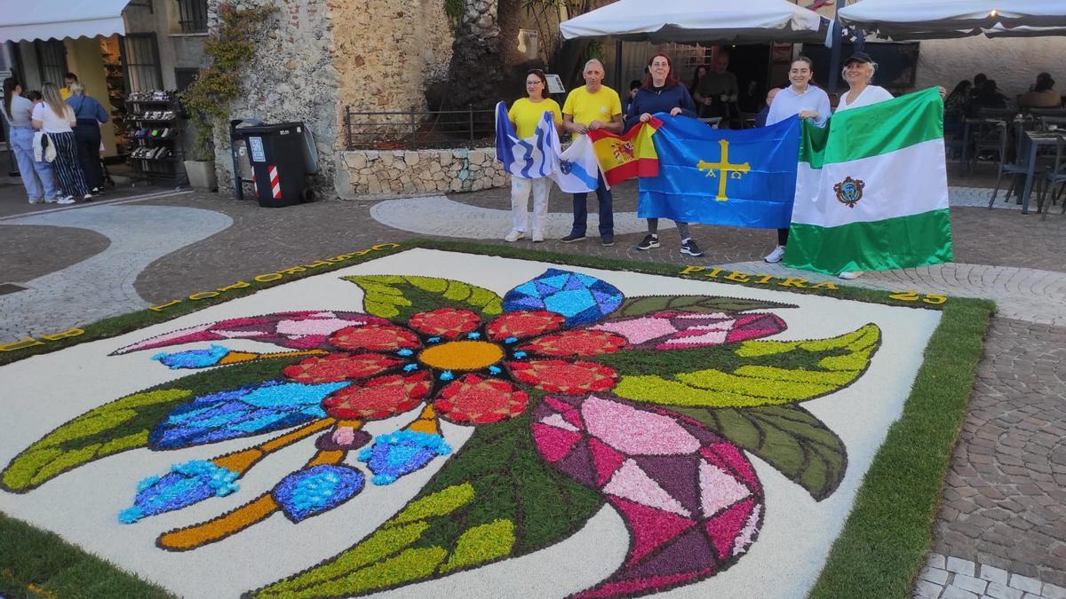 El Colectivo Independiente Alfombrista de Bueu en Pietra Ligure (Italia)