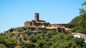 Almonaster la Real, nos adentramos en uno de los Pueblos más Bonitos de España